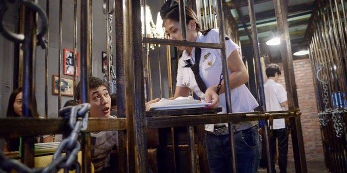 Наверно, острых ощущений не хватает: в Китае стал популярным «тюремный ресторан»