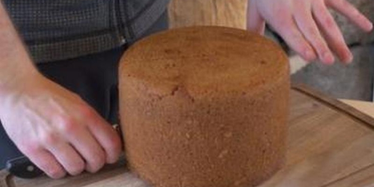 Чего бесплатному теплу пропадать? Пекарь из Исландии печет вулканический хлеб