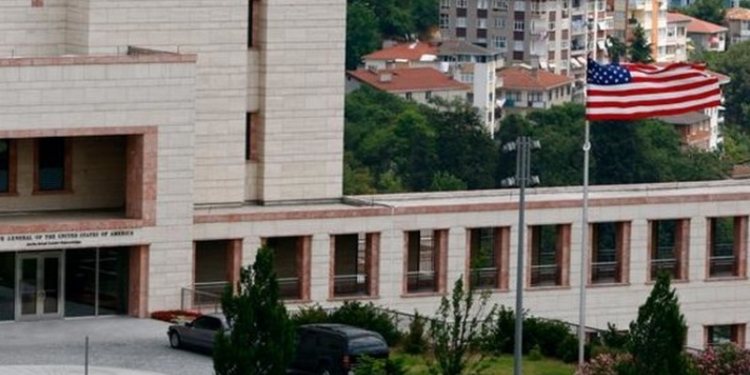 Чтобы все были живы: семьям американских дипломатов дали указание покинуть Стамбул