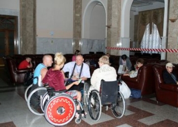 На железнодорожном вокзале Николаева появится спецкасса для людей с ограниченными возможностями