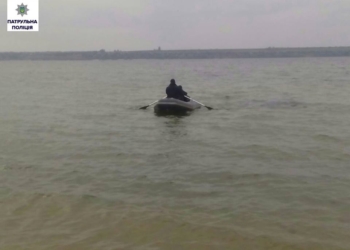 В Николаеве мужчина пытался утопиться в реке. Спасли патрульные