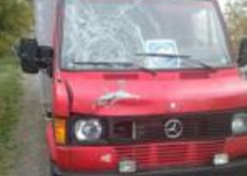 Утром в Николаеве грузовик сбил мужчину в камуфляже. Водитель сбежал, но через несколько часов его задержали