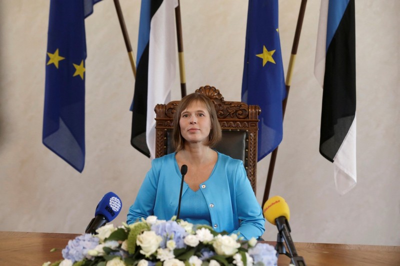 Парламент Эстонии с шестой попытки избрал президента - им впервые стала женщина 1
