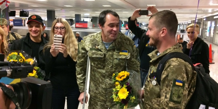 Четверо украинских ветеранов АТО прибыли в Вашингтон для участия в Марафоне Морской пехоты. Один из них – из Николаева