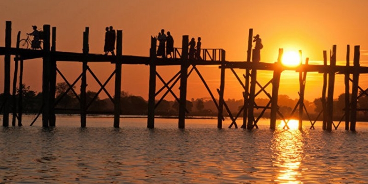 В Мьянме затонул переполненный паром – погибли 14 пассажиров