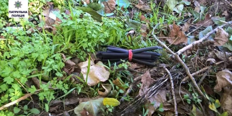 В Заводском районе Николаева патрульные искали грабителей, а нашли наркоманов