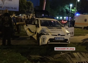 В Николаеве в ДТП попал полицейский автомобиль – девушка-патрульный тяжело травмирована