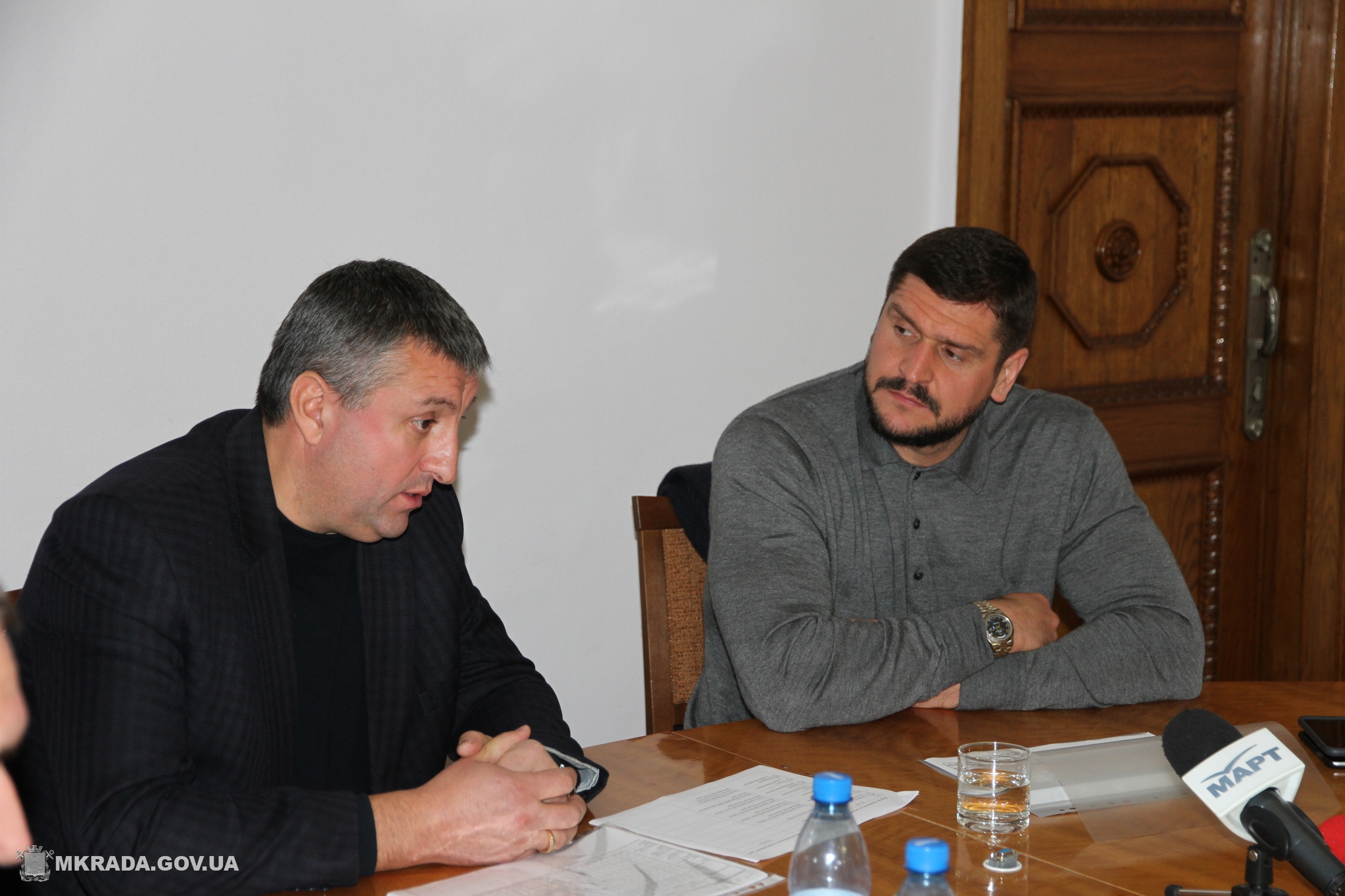 Поздний штаб по теплу в Николаевском горисполкоме:  губернатор Савченко похвалил людей Сенкевича и помянул популистов