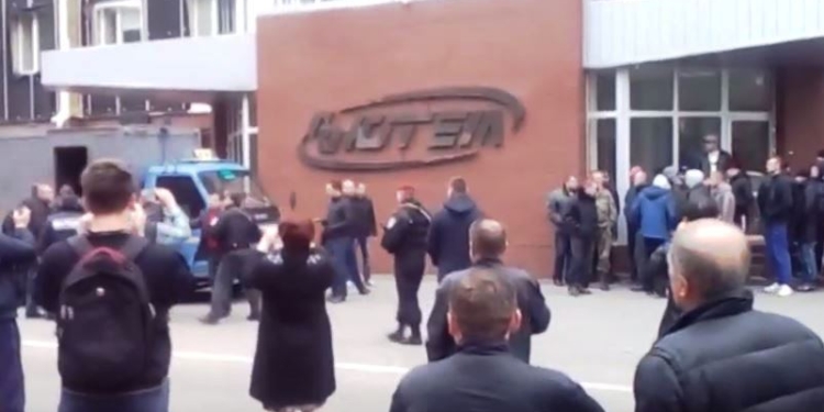 В Буче за попытку рейдерского захвата предприятия задержаны 50 человек