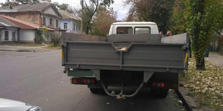 Пьяный, да еще и с наркотиками в кармане: по Николаеву «рассекала» «Газель», за рулем которой сидел такой водитель