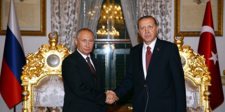 Россия подписала с Турцией соглашение о строительстве газопровода в обход Украины