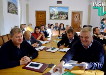 Снесут 79, установят 16: на исполкоме Николаевского горсовета приняли решения о рекламных конструкциях