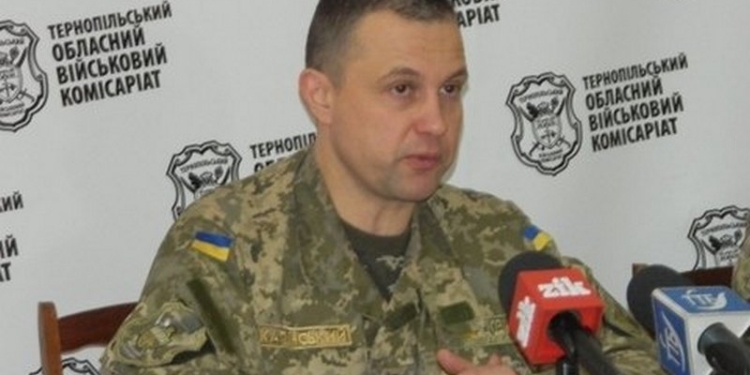 Главного военкома Тернопольской области поймали на взятке в 300 тыс.грн.