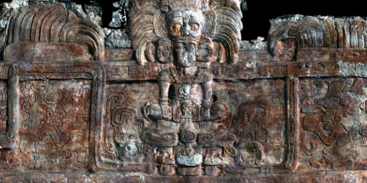 Сенсационная находка. В Гватемале найдены две гробницы Змеиных царей майя