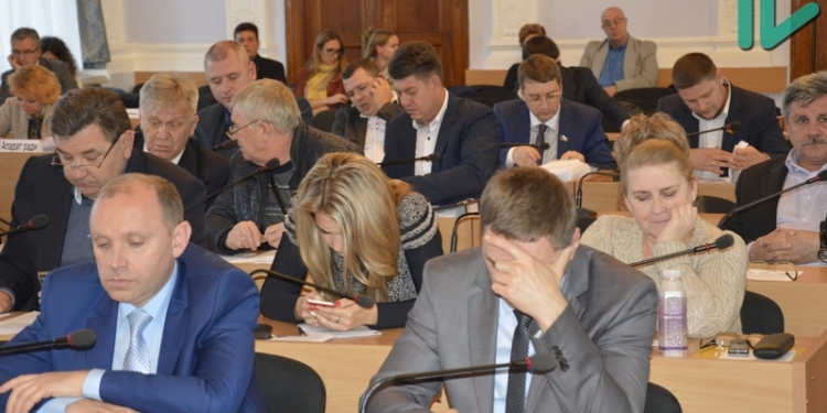Депутаты Николаевского горсовета провалили голосование по новой редакции Регламента, предложенной Филевским и Исаковым