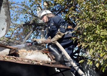 В Николаеве на Военной и Экипажной горел жилой дом