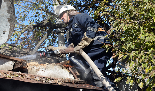 В Николаеве на Военной и Экипажной горел жилой дом