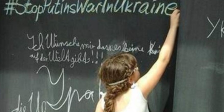 «StopPutinsWarinUkraine». В 30 странах мира пройдут акции в поддержку Украины