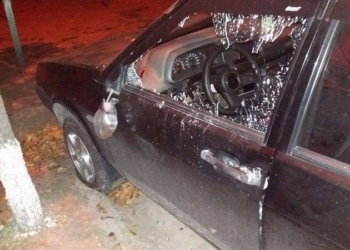 Недоброжелатели николаевского активиста экс-милиционера Игоря Блошко отыгрались на его автомобиле