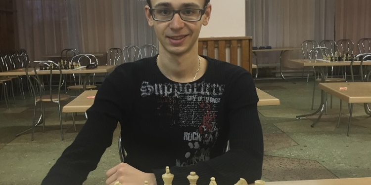 Международный гроссмейстер из Николаева Николай Бортник стал дважды чемпионом Украины – по блицу и быстрым шахматам