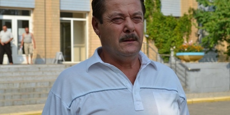 Депутаты Новоодесского райсовета выгнали с сессии своего коллегу Ипатенко, который является помощником николаевского нардепа Бриченко