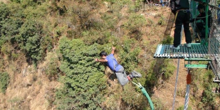 Австралиец “напрыгал” денег на целый остров