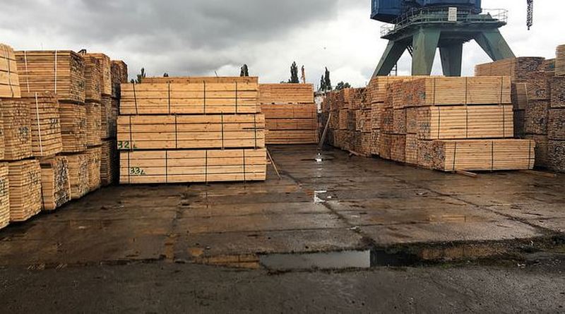 СБУ перекрыла нелегальный экспорт древесины через Херсонский речной порт 2