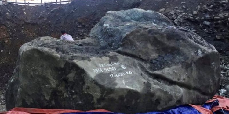 В Мьянме найдена нефритовая глыба весом 175 тонн