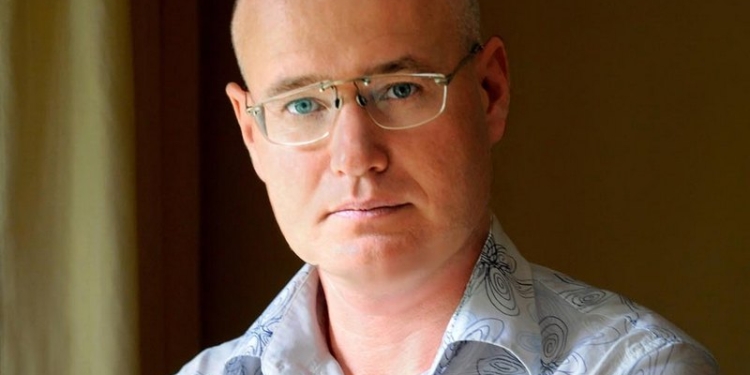 Известный николаевский фотограф во время съемки упал с борта яхты и утонул