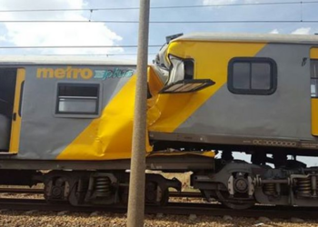 В ЮАР столкнулись два поезда: один погибший, более 50 пострадавших