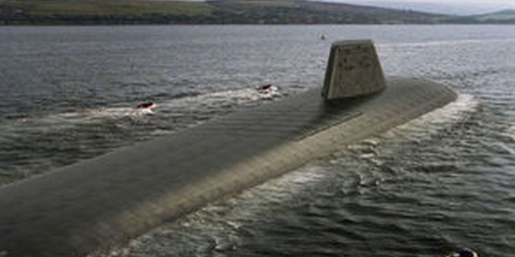 Великобритания задумалась над строительством атомных подлодок, несущих баллистические ракеты