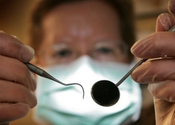 Стоматологи могут отказаться от сверления зубов – дырки будут заполнять живой тканью