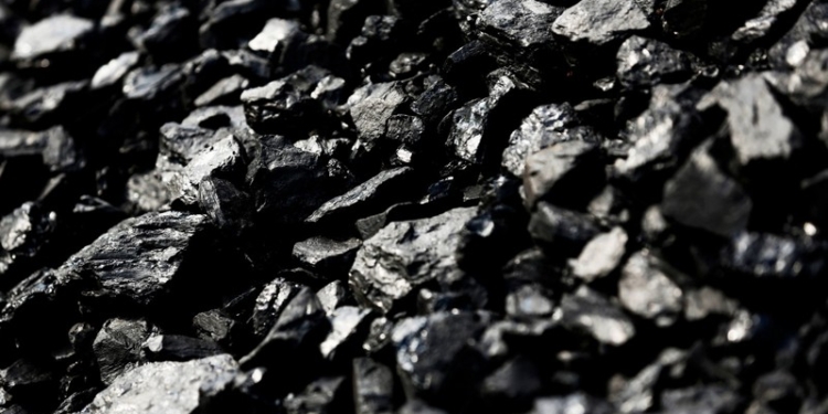 Украина нарастила запасы дефицитного угля на складах ТЭС