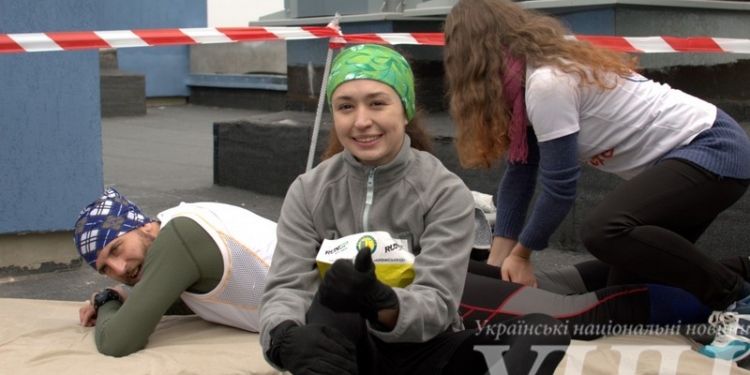 Самый массовый вертикальный забег в Киеве: 88 человек бежали на условный 110 этаж