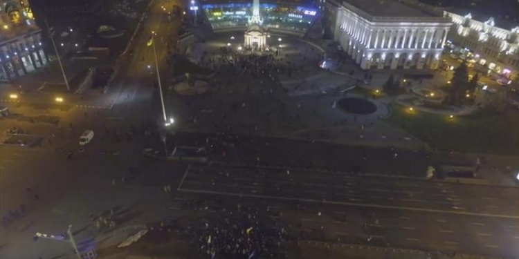 Тихо, спокойно и без погромов: годовщина Евромайдана в Киеве с высоты птичьего полета
