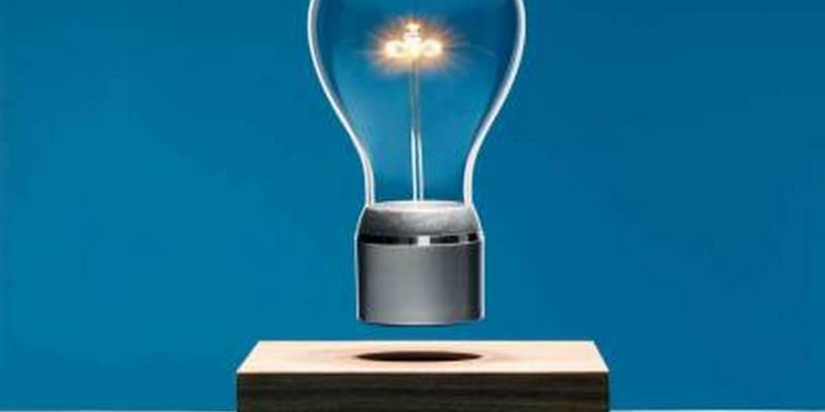 Испаряющая масло каннабиса ручка, парящая лампочка, беспроводные наушники для iPhone 7 – эти и другие лучшие изобретения 2016 года