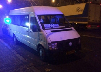 В Николаеве маршрутчик подшофе перевозил пассажиров по 62-му маршруту