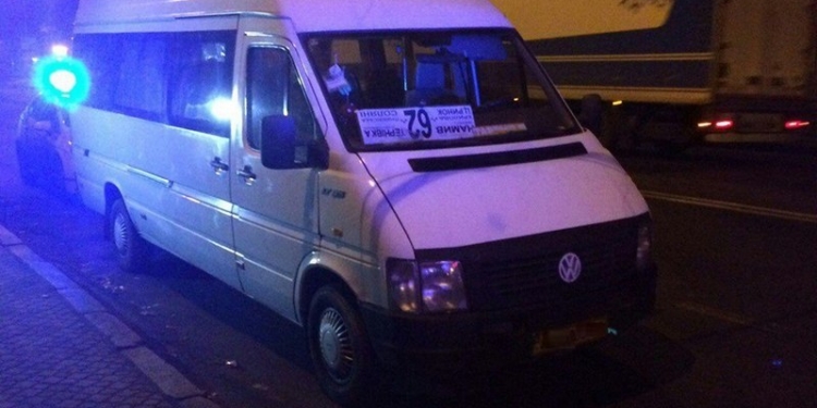 В Николаеве маршрутчик подшофе перевозил пассажиров по 62-му маршруту