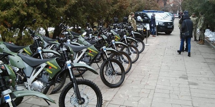 Украина получила от ЕС технику для укрепления границы с Беларусью