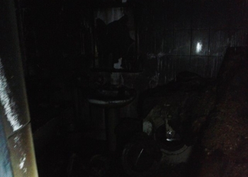 «Замкнуло» в ванной, а чуть не сгорел весь дом: в Очаковском районе – пожар