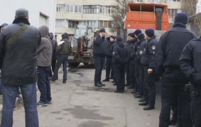 В Одессе перестрелка на катке. 8 человек задержаны 1