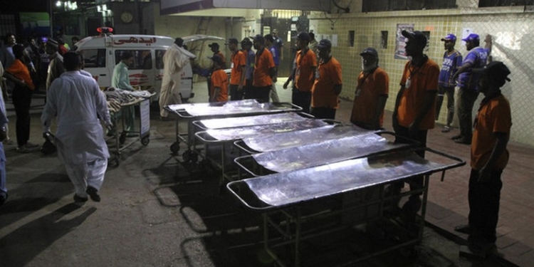 Вследствие взрыва в храме Пакистана погибло 45 человек