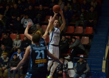 МБК «Николаев» уступил дома «Днепру»