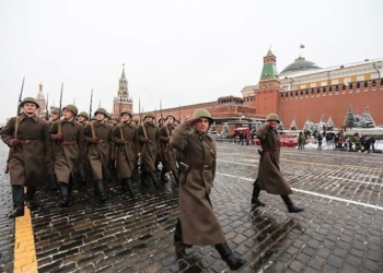 В память о 1941. В Москве прошел парад-реконструкция