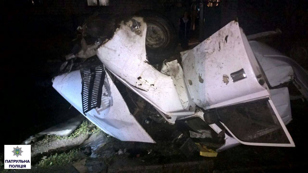 В Николаеве после дружеской попойки гость закрыл хозяина в подвале и разбил его машину