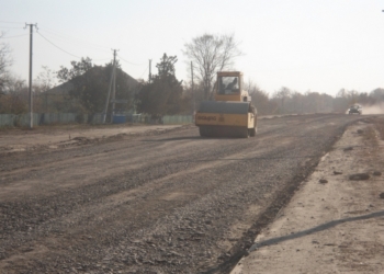 Дорожники Николаевщины отчитываются: более 20 тыс. кв.м ям ликвидированы за неделю