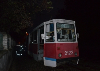 Вчера у николаевского яхт-клуба горел трамвай