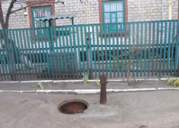 В Первомайске воруют и продукты питания, и крышки канализационных люков