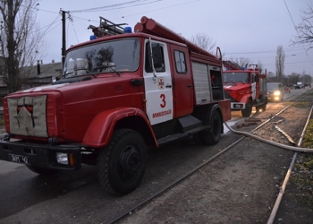Короткое замыкание электропроводки «подожгло» хозпостройки и в Николаеве, и в Березнеговатом