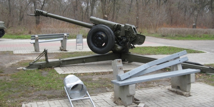 «Художества» вандалов, разгромивших Аллею славы в Николаеве, будут ликвидированы за счет городского бюджета